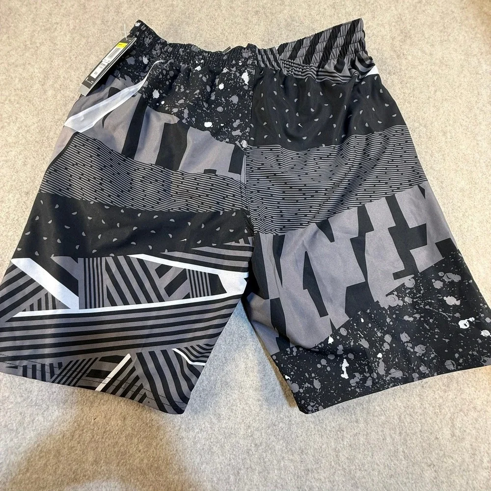 NWT Nike Mens Swim Trunks M Black Grey Collage Swoosh Board‎ Shorts NESS9454-001